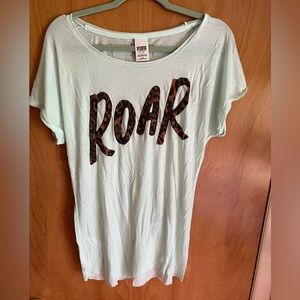 Victoria’s Secret PINK Mint Green Graphic Roar Tee w. Leopard Super Soft Size L